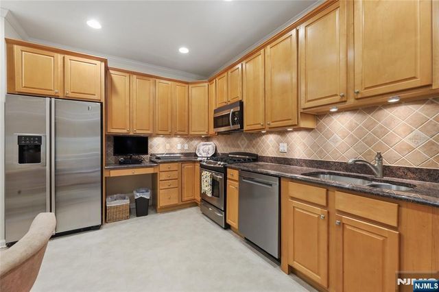 7118 Warrens Way, Wanaque, NJ 07465