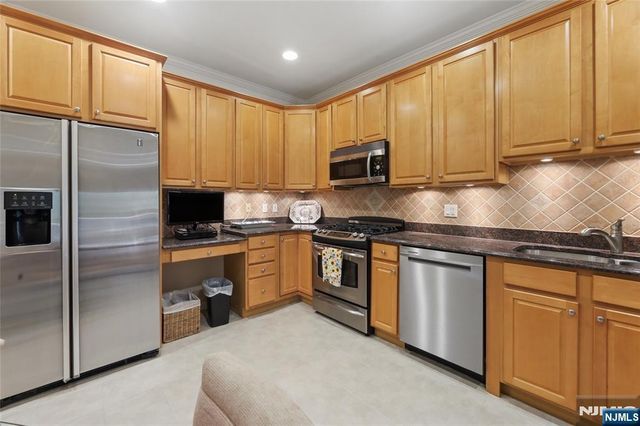 7118 Warrens Way, Wanaque, NJ 07465