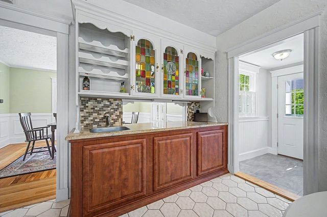 419 Prospect St, Norwood, MA 02062