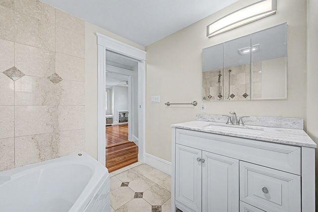 419 Prospect St, Norwood, MA 02062