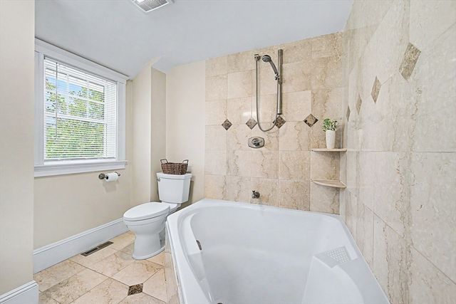 419 Prospect St, Norwood, MA 02062