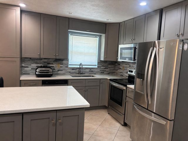 3394 SE JEFFERSON Street, Stuart, FL 34997