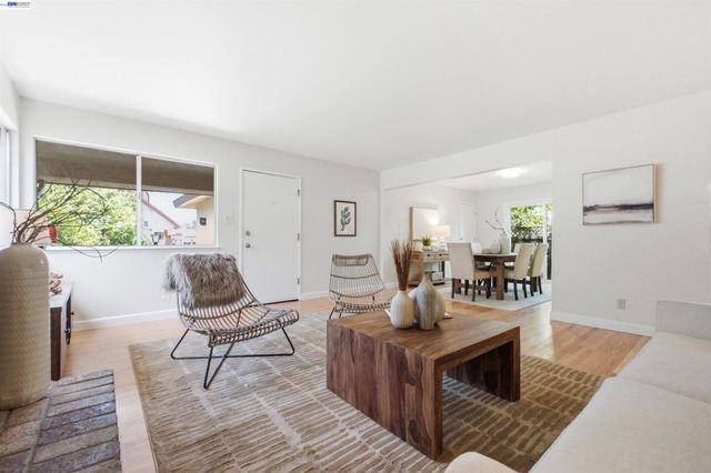1478 Plaza Dr, San Leandro, CA 94578
