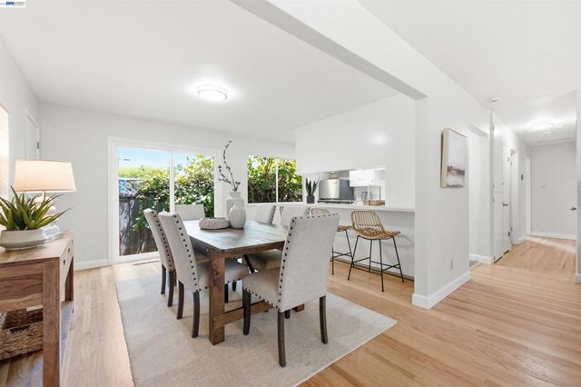 1478 Plaza Dr, San Leandro, CA 94578