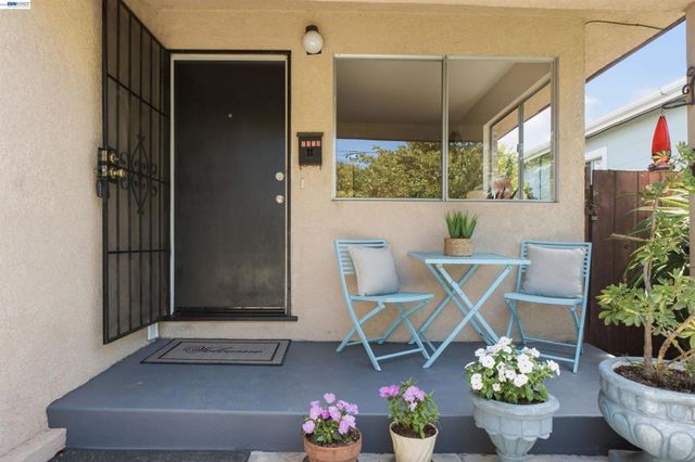 1478 Plaza Dr, San Leandro, CA 94578