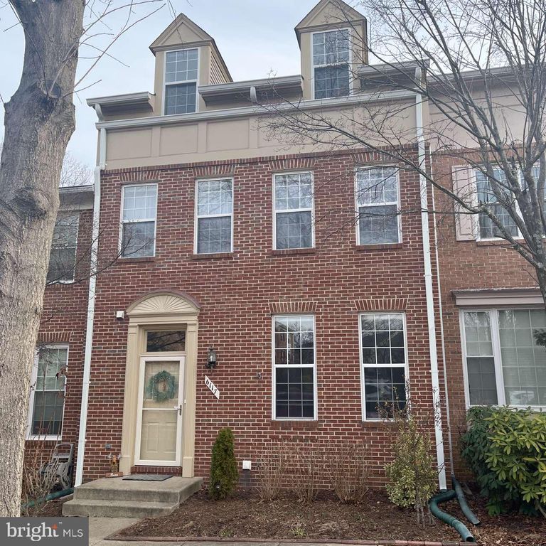 6117 DONIVAL SQ, Alexandria, VA 22315