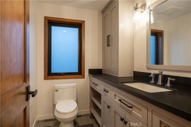42763 Cedar Avenue, Big Bear Lake, CA 92315
