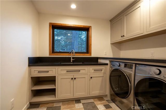 42763 Cedar Avenue, Big Bear Lake, CA 92315