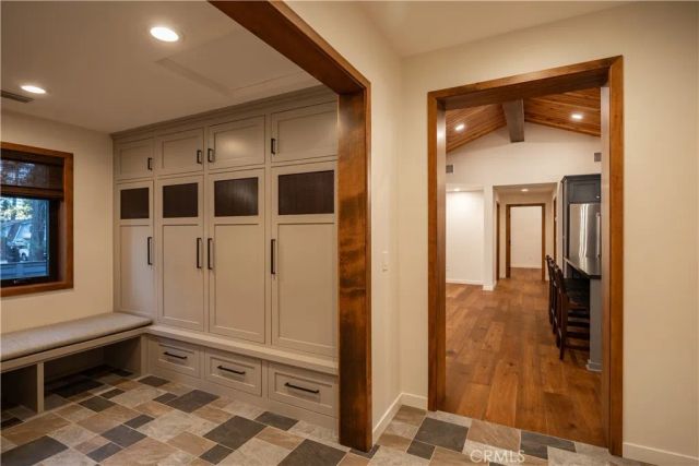 42763 Cedar Avenue, Big Bear Lake, CA 92315