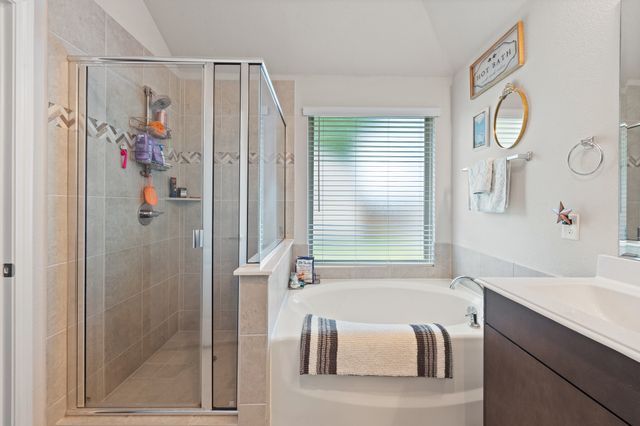 1160 Country Glen Drive, Godley, TX 76044