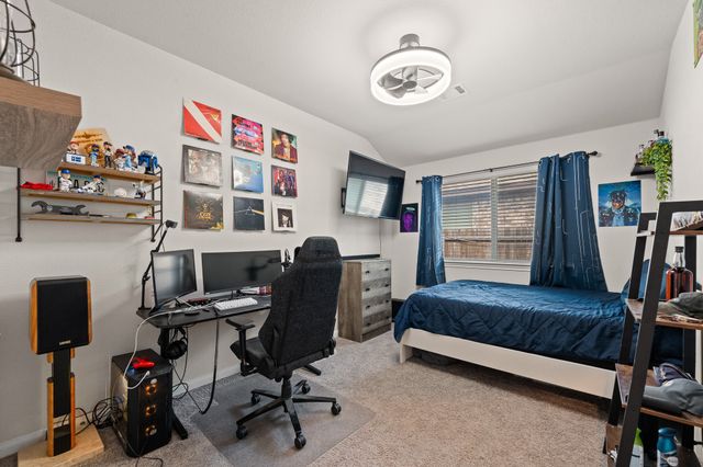 1160 Country Glen Drive, Godley, TX 76044