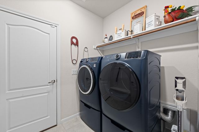 1160 Country Glen Drive, Godley, TX 76044