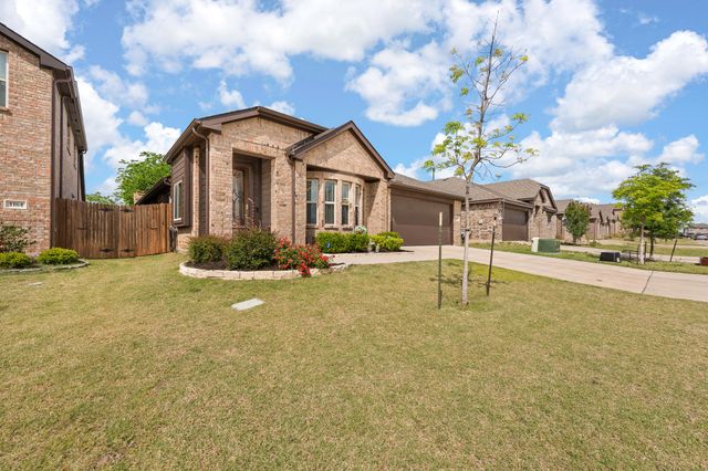 1160 Country Glen Drive, Godley, TX 76044
