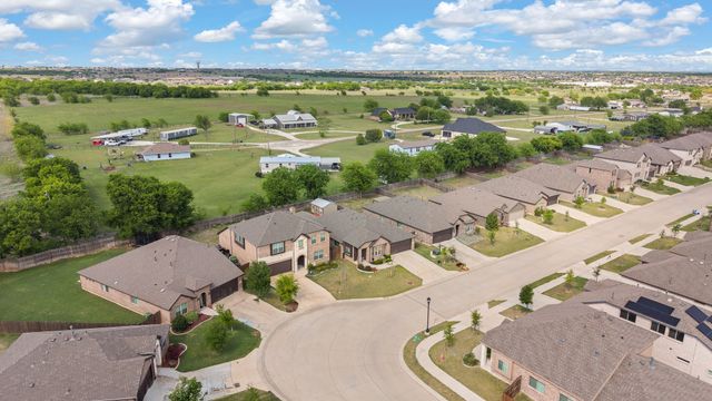 1160 Country Glen Drive, Godley, TX 76044