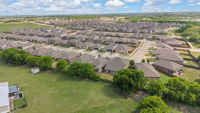 1160 Country Glen Drive, Godley, TX 76044