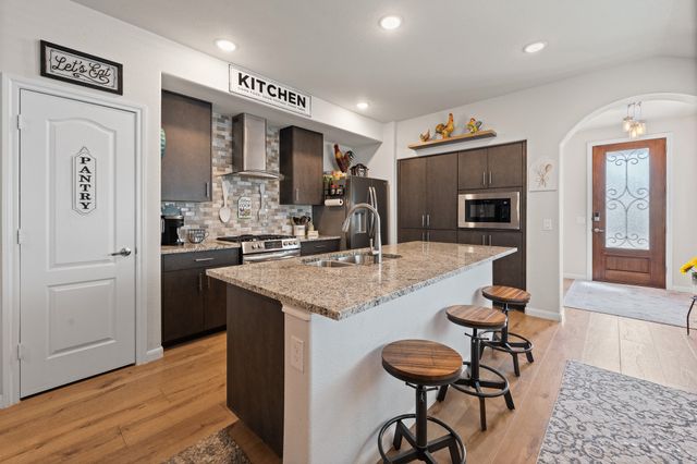 1160 Country Glen Drive, Godley, TX 76044