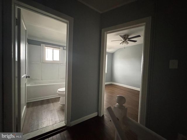 418 STEMMERS RUN RD, Essex, MD 21221