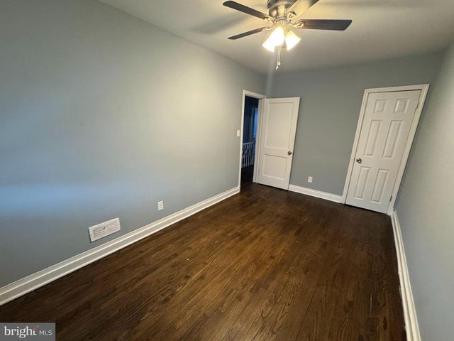 418 STEMMERS RUN RD, Essex, MD 21221