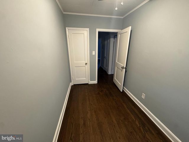 418 STEMMERS RUN RD, Essex, MD 21221