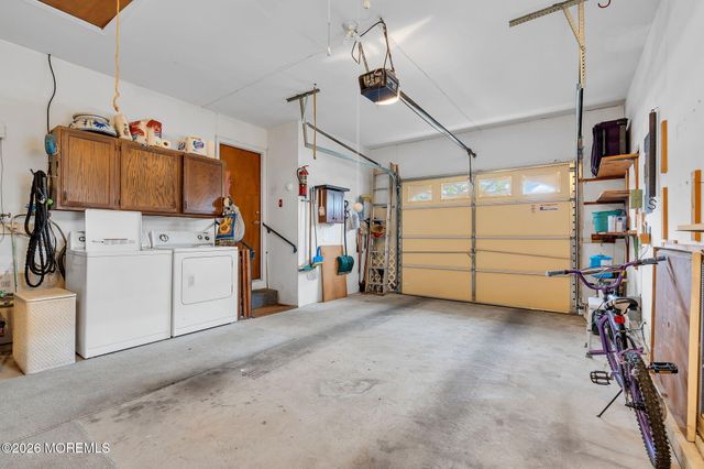 39 Innsbruck Drive, Toms River, NJ 08757