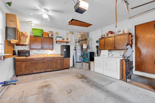 39 Innsbruck Drive, Toms River, NJ 08757