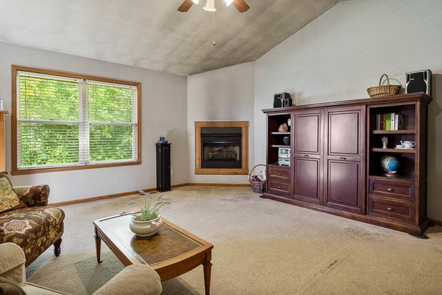 645 Winfield Drive, South Beloit, IL 61080