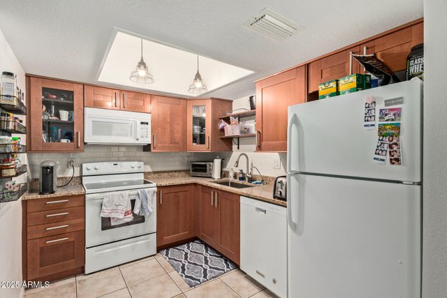 117 W 10TH Street, Tempe, AZ 85281
