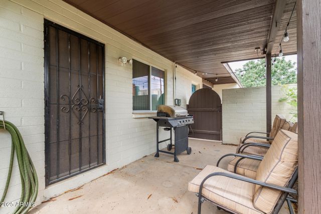 117 W 10TH Street, Tempe, AZ 85281
