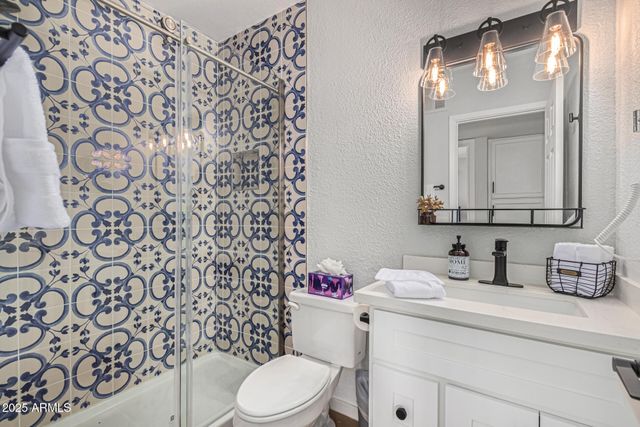 117 W 10TH Street, Tempe, AZ 85281