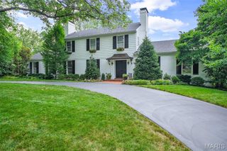 4 Briarcliff, Ladue, MO 63124