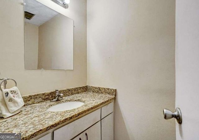 104 Woodhaven Way, Alpharetta, GA 30009