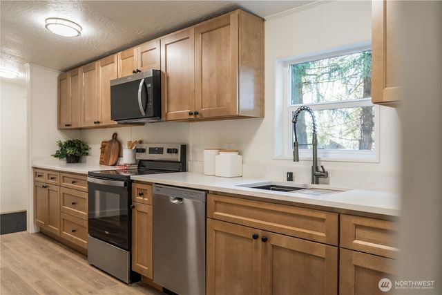 3408 Old Hwy 99 North Road, Burlington, WA 98233