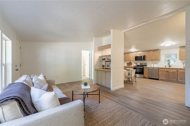 3408 Old Hwy 99 North Road, Burlington, WA 98233