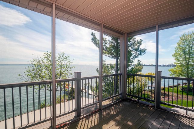 41614 Conger Bay Street, Harrison Twp, MI 48045