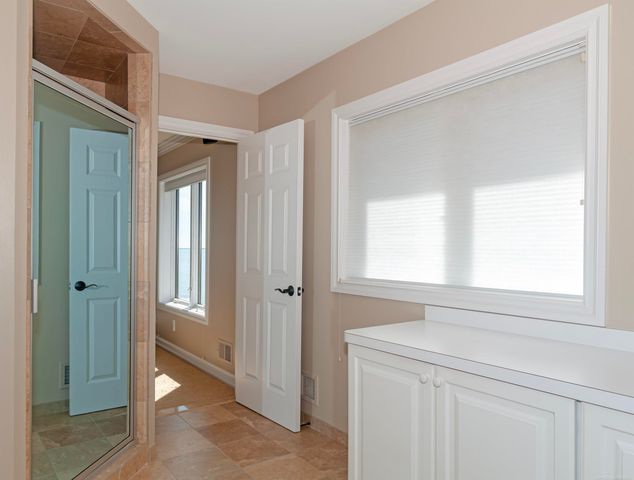 41614 Conger Bay Street, Harrison Twp, MI 48045