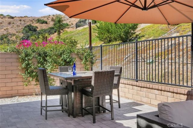 27364 Ellery Place, Saugus, CA 91350