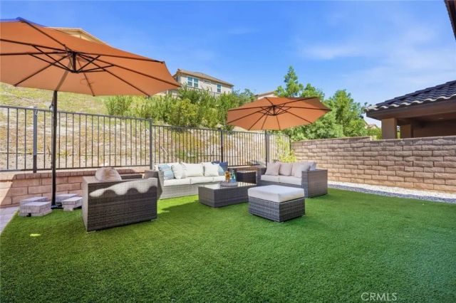 27364 Ellery Place, Saugus, CA 91350