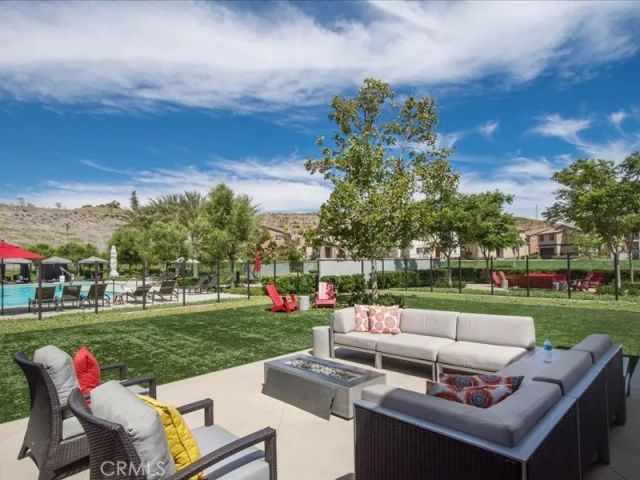 27364 Ellery Place, Saugus, CA 91350