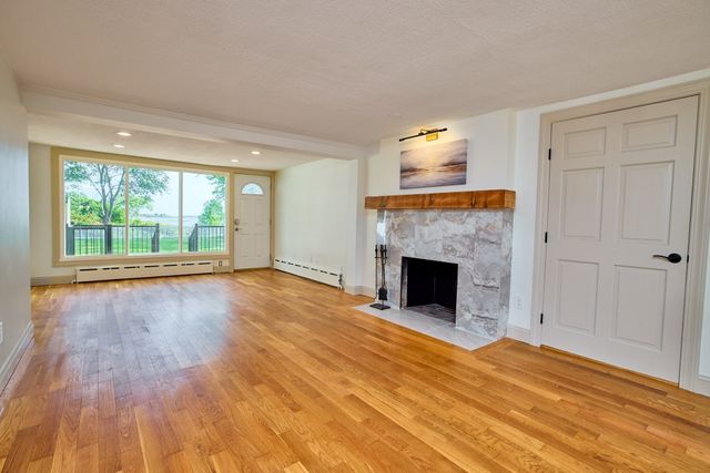 10 Prescott Ter, Quincy, MA 02169