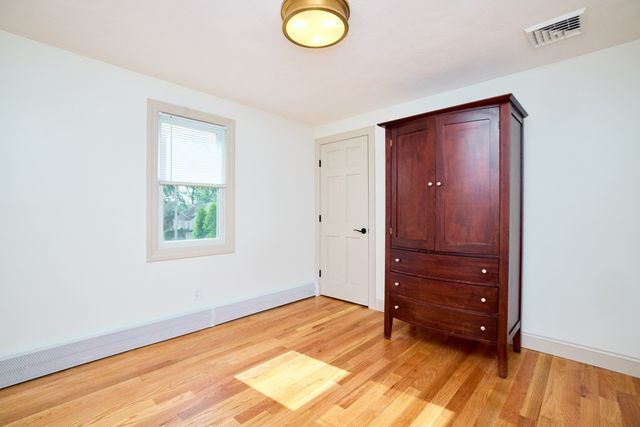 10 Prescott Ter, Quincy, MA 02169