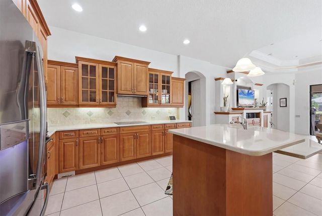 815 TROPEZ LANE, Venice, FL 34292