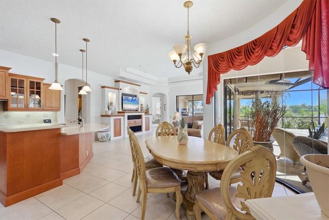 815 TROPEZ LANE, Venice, FL 34292