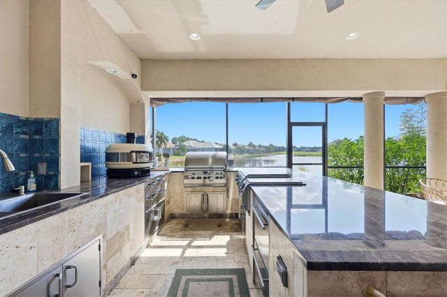 815 TROPEZ LANE, Venice, FL 34292