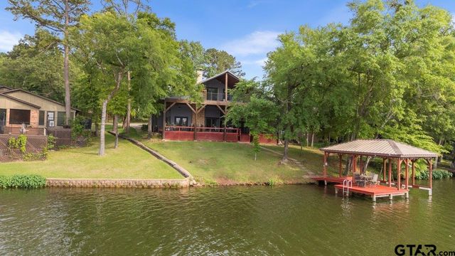 608 Hideaway Ln E, Hideaway, TX 75771
