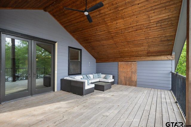 608 Hideaway Ln E, Hideaway, TX 75771