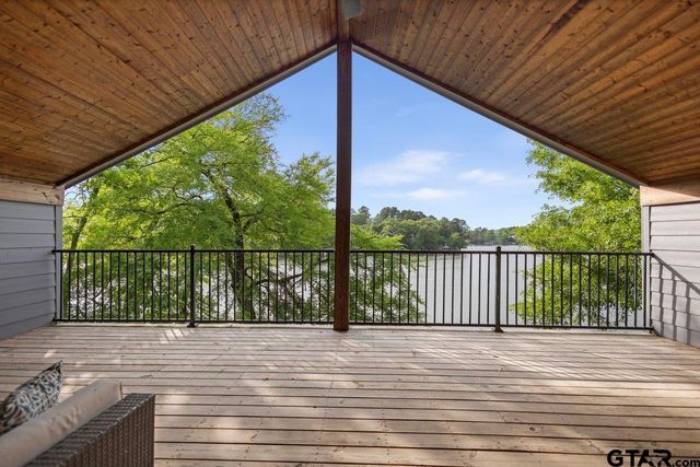 608 Hideaway Ln E, Hideaway, TX 75771