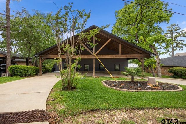 608 Hideaway Ln E, Hideaway, TX 75771