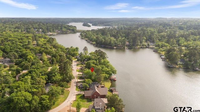 608 Hideaway Ln E, Hideaway, TX 75771