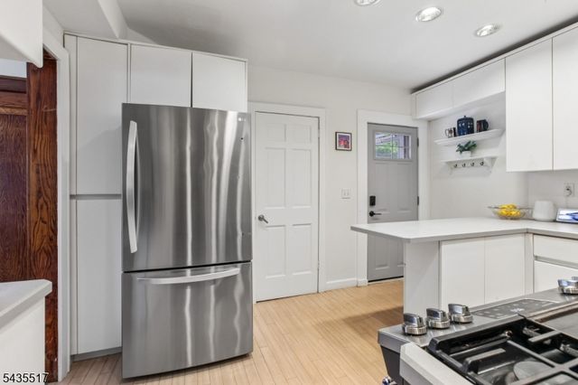 931 Pierpont St, Rahway City, NJ 07065