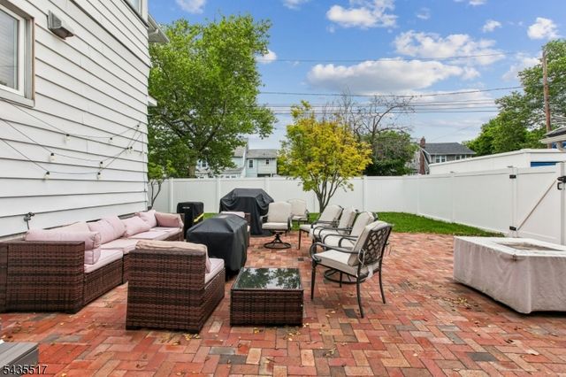 931 Pierpont St, Rahway City, NJ 07065